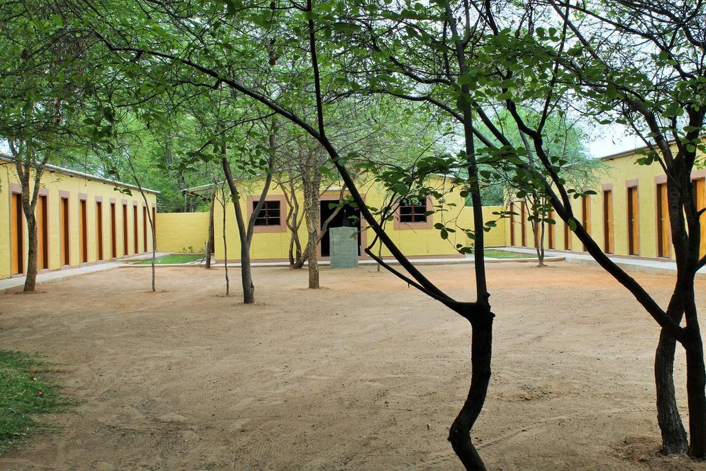 Divundu Guest House الغرفة الصورة